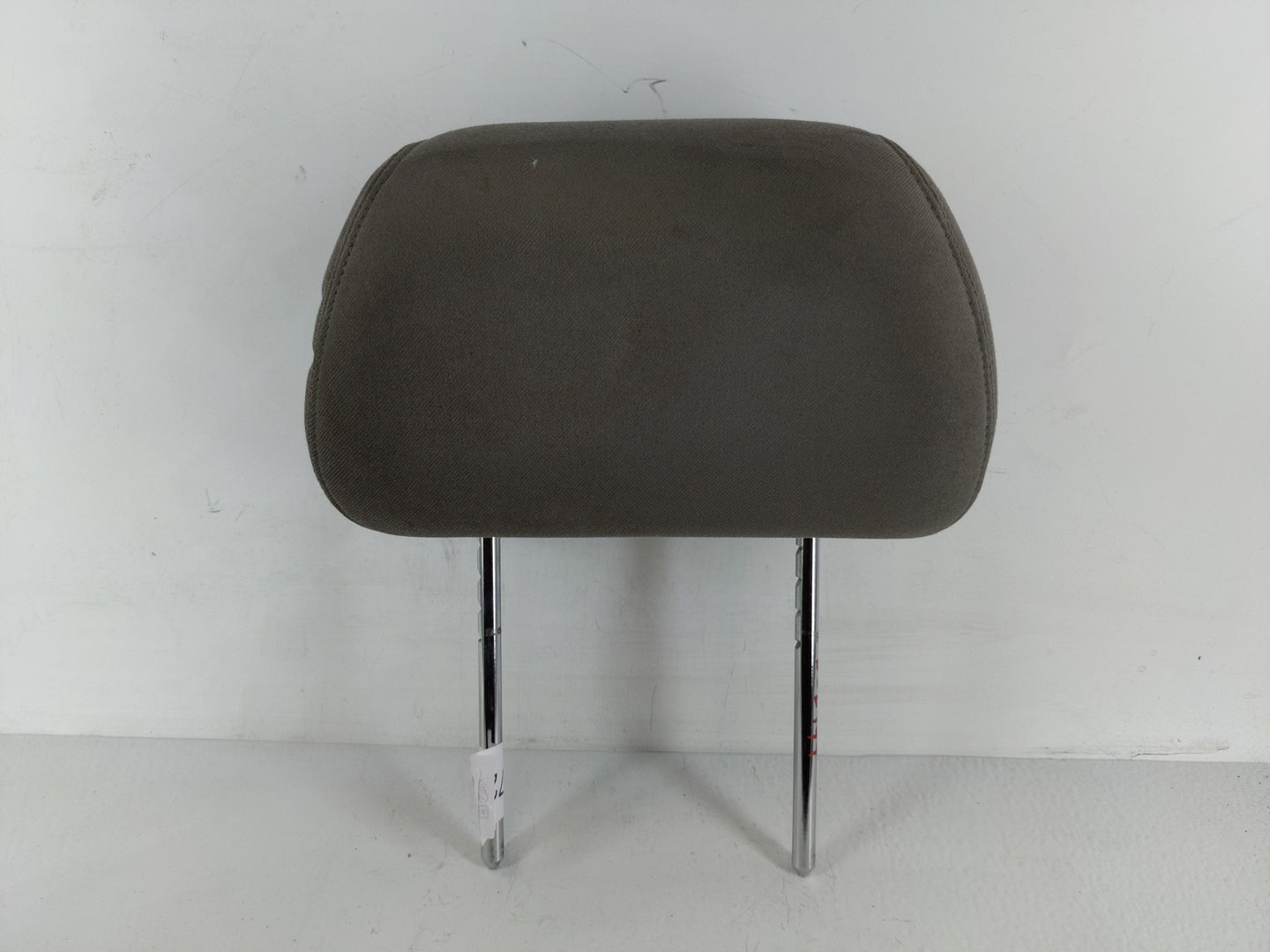2007-2009 Saturn Aura Headrest Head Rest Front Driver Passenger Seat Fits Fits 2007 2008 2009 OEM Used Auto Parts - Oemuseda