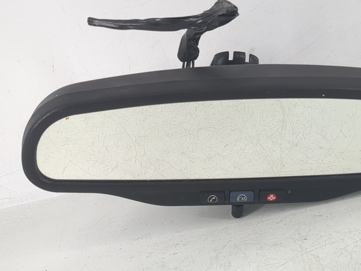 2007-2009 Saturn Aura Interior Rear View Mirror Replacement OEM P/N:E11015885 Fits OEM Used Auto Parts - Oemusedautoparts1.c