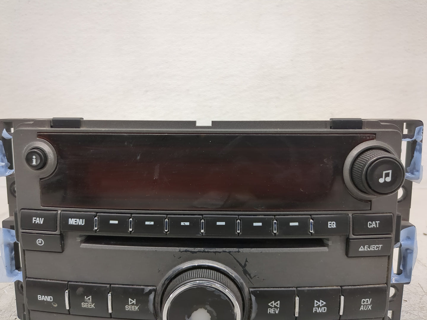 2009 Saturn Aura Radio AM FM Cd Player Receiver Replacement P/N:25833954 Fits OEM Used Auto Parts - Oemusedautoparts1.com