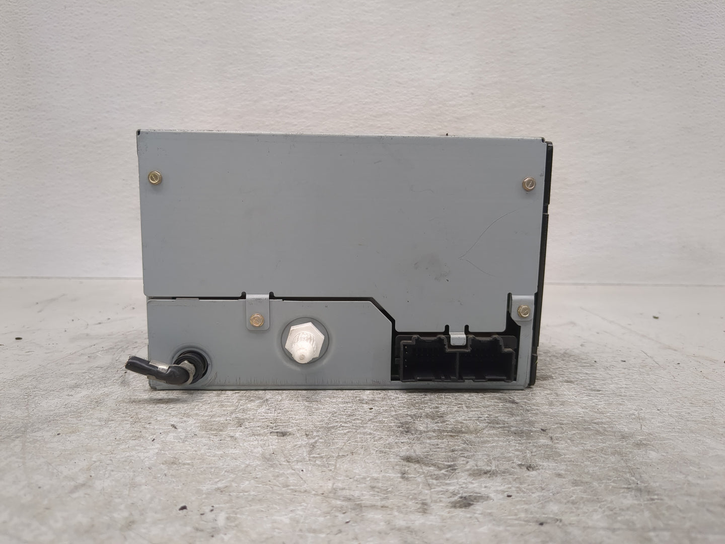 2009 Saturn Aura Radio AM FM Cd Player Receiver Replacement P/N:25833954 Fits OEM Used Auto Parts - Oemusedautoparts1.com