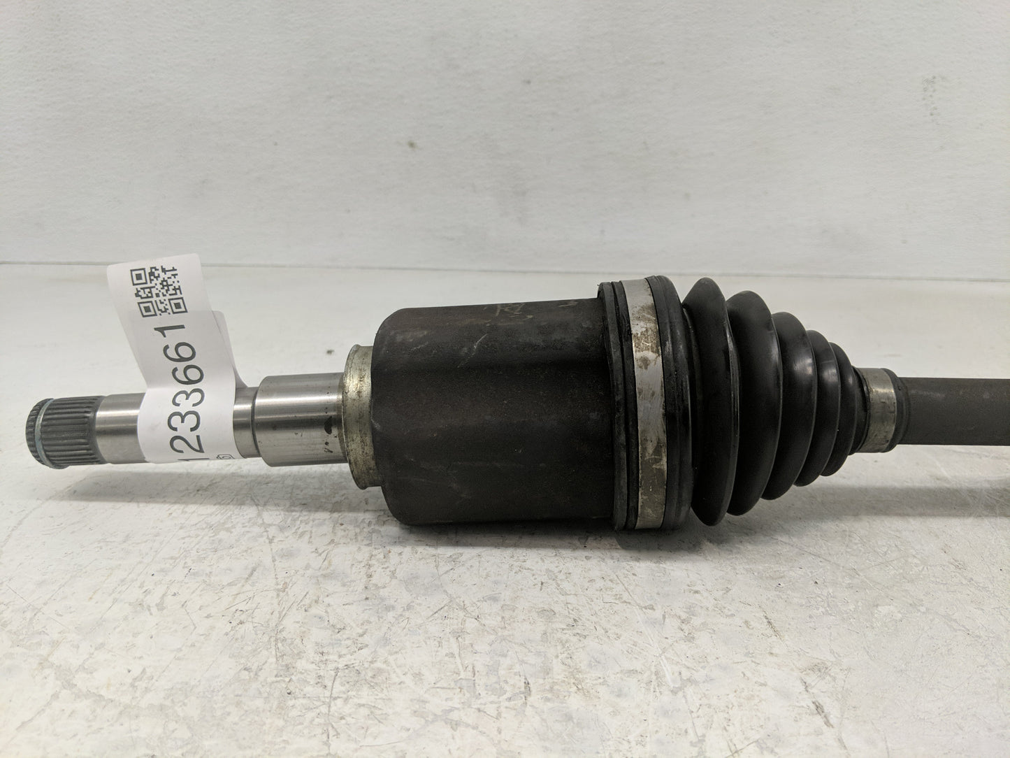 2009 Saturn Aura Axle Shaft Front Driver Cv C/v - Oemusedautoparts1.com
