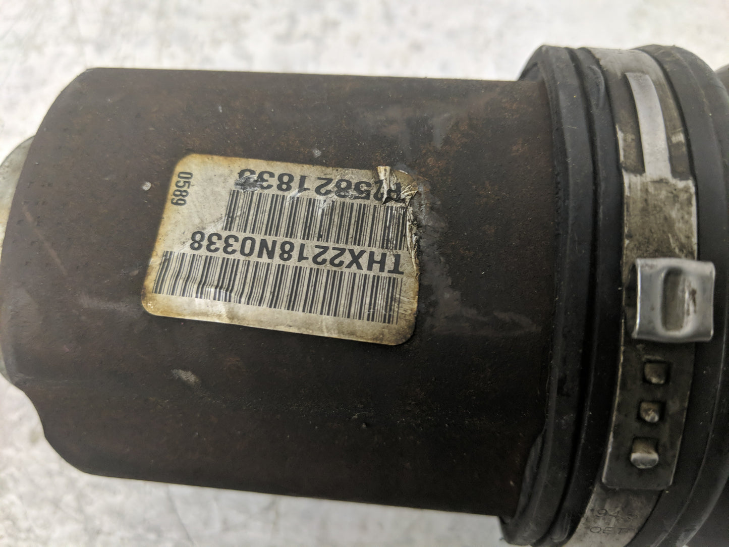 2009 Saturn Aura Axle Shaft Front Driver Cv C/v - Oemusedautoparts1.com