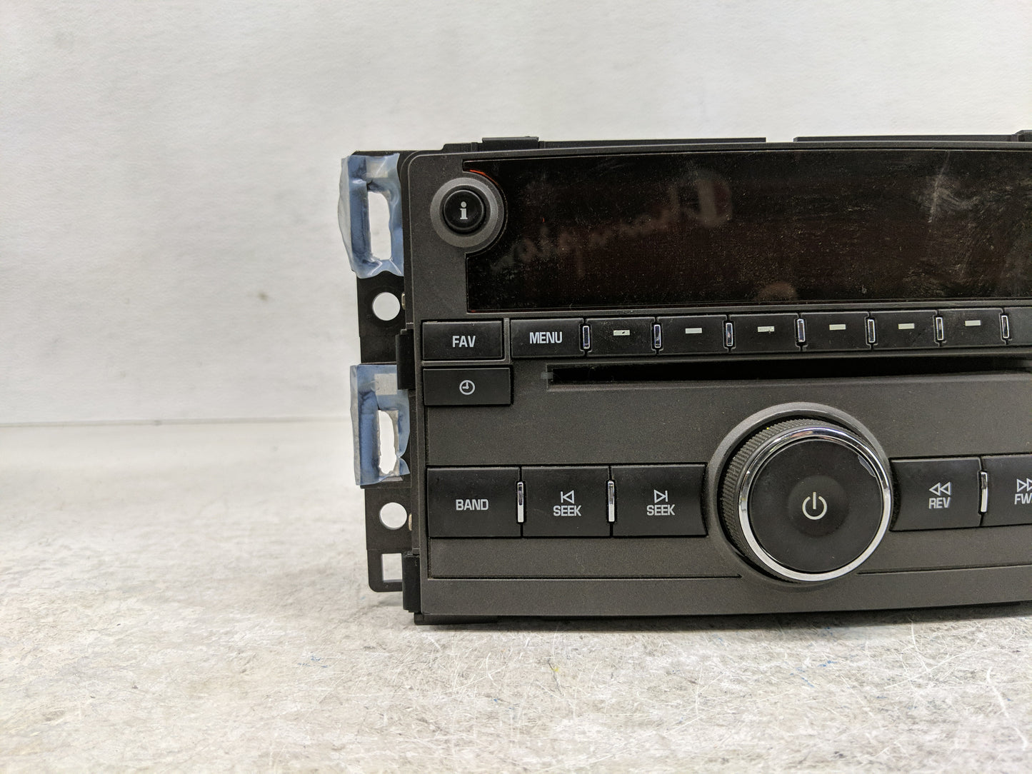 2009 Saturn Aura Radio AM FM Cd Player Receiver Replacement P/N:25833954 Fits OEM Used Auto Parts - Oemusedautoparts1.com