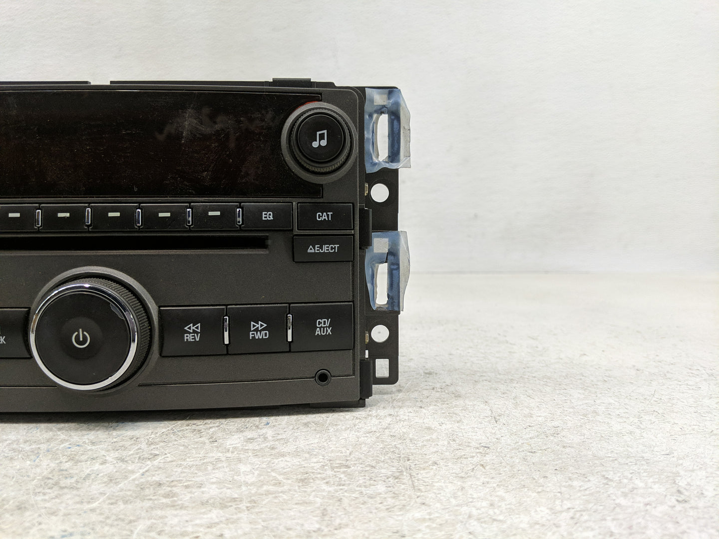 2009 Saturn Aura Radio AM FM Cd Player Receiver Replacement P/N:25833954 Fits OEM Used Auto Parts - Oemusedautoparts1.com