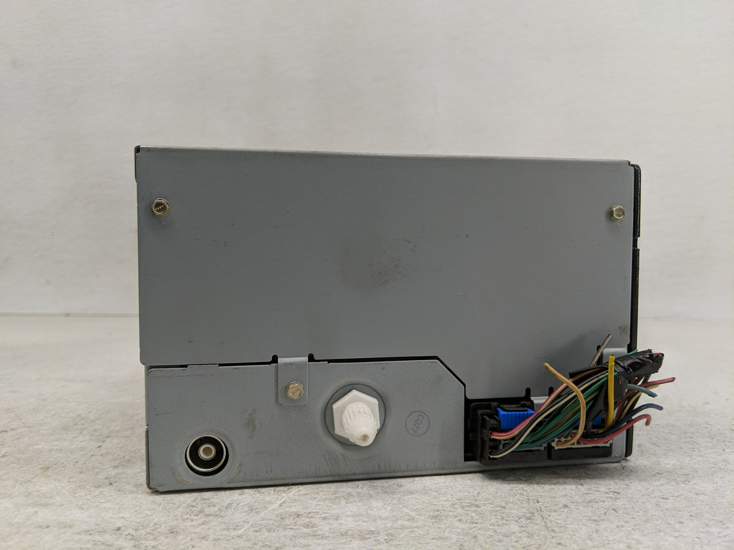 2009 Saturn Aura Radio AM FM Cd Player Receiver Replacement P/N:25833954 Fits OEM Used Auto Parts - Oemusedautoparts1.com