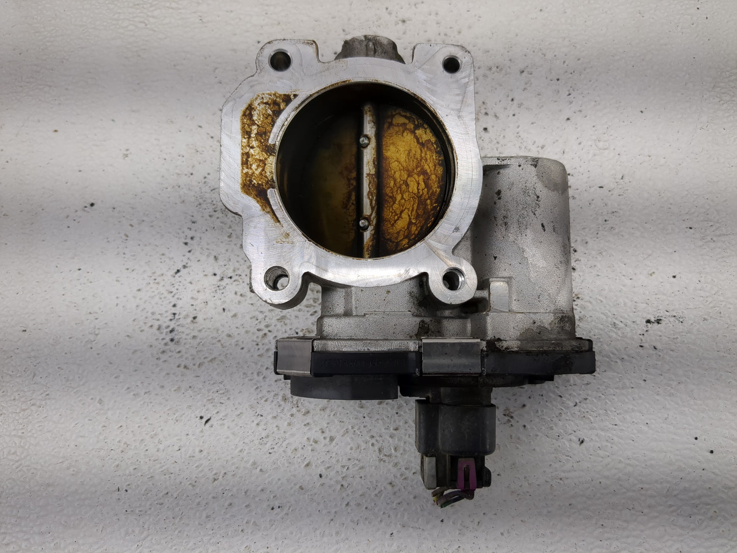 2007-2009 Saturn Aura Throttle Body Fits Fits 2007 2008 2009 2010 2011 2012 OEM Used Auto Parts - Oemusedautoparts1.com