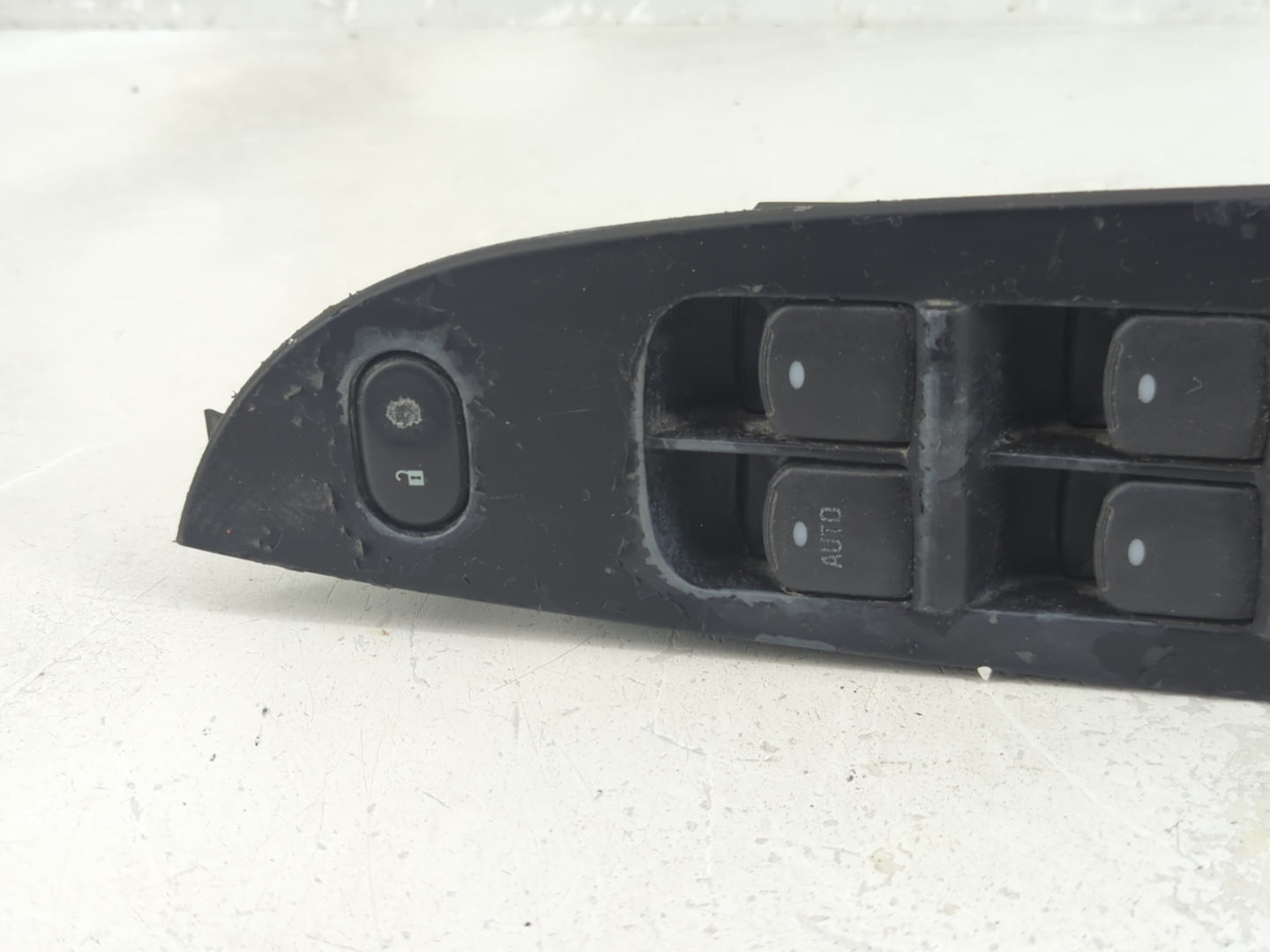2007-2009 Saturn Aura Master Power Window Switch Replacement Driver Side Left P/N:22627387 Fits Fits 2007 2008 2009 OEM Used
