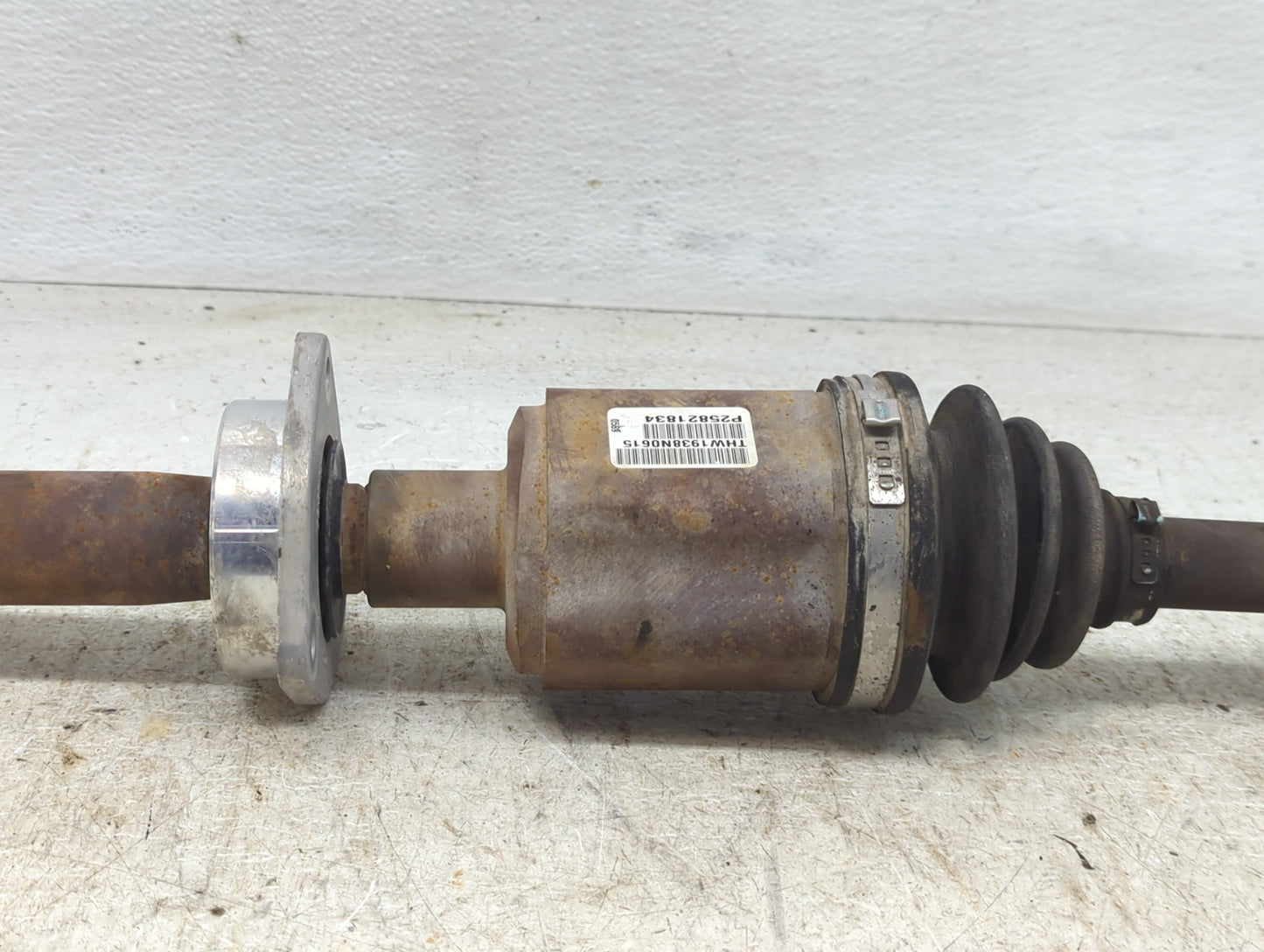 2009-2009 Saturn Aura Axle Shaft Front Passenger Cv C/v - Oemusedautoparts1.com
