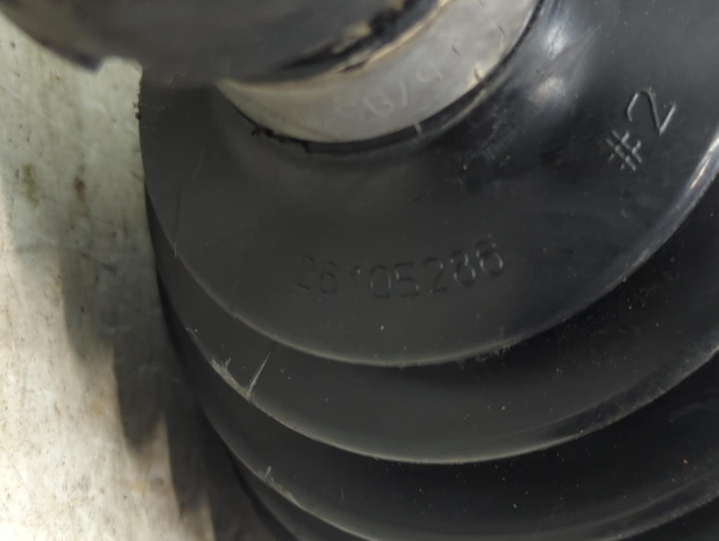 2009-2009 Saturn Aura Axle Shaft Front Passenger Cv C/v - Oemusedautoparts1.com