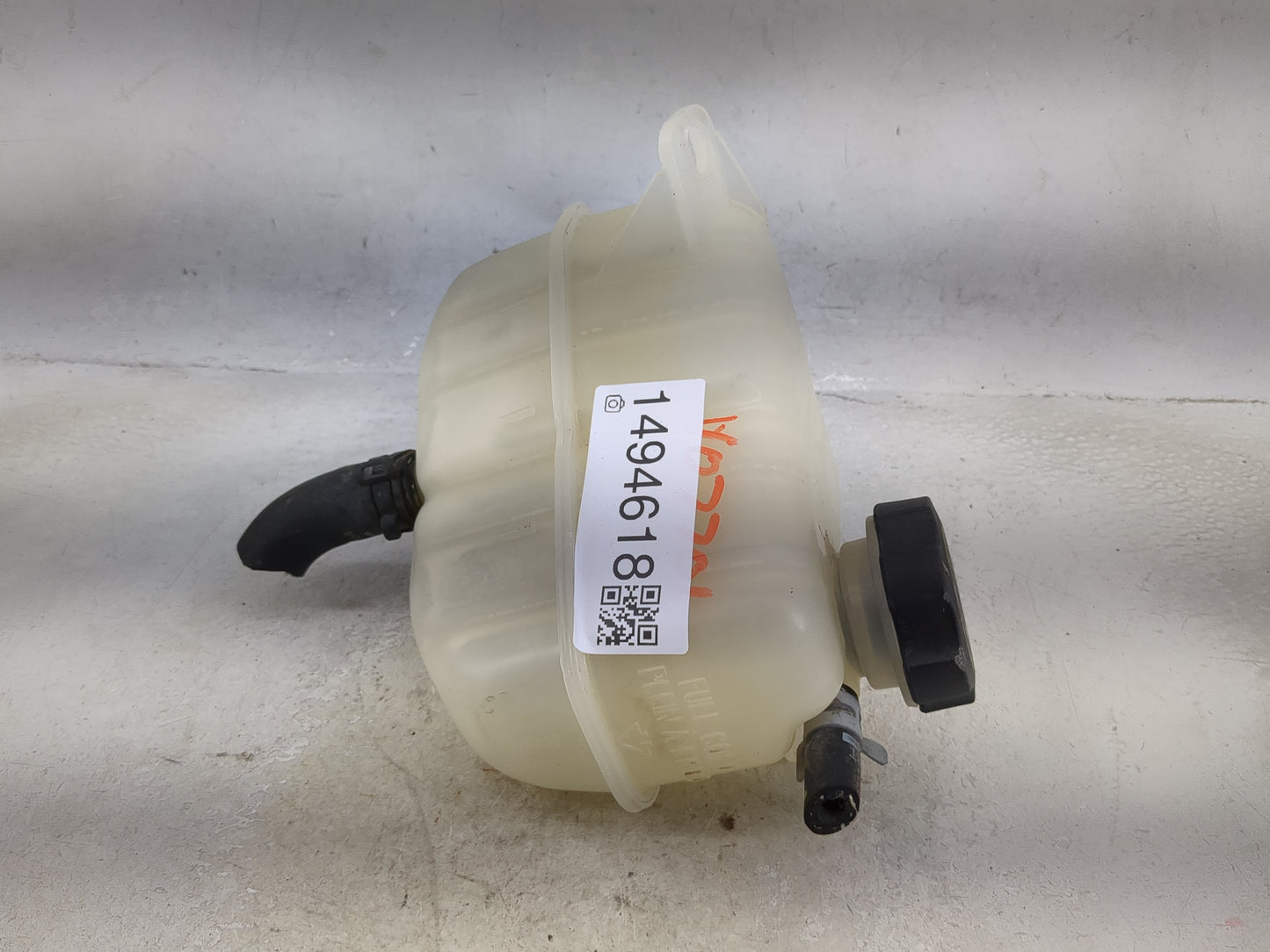 2009 Saturn Aura Radiator Coolant Overflow Expansion Tank Bottle 1494618 - Oemusedautoparts1.com