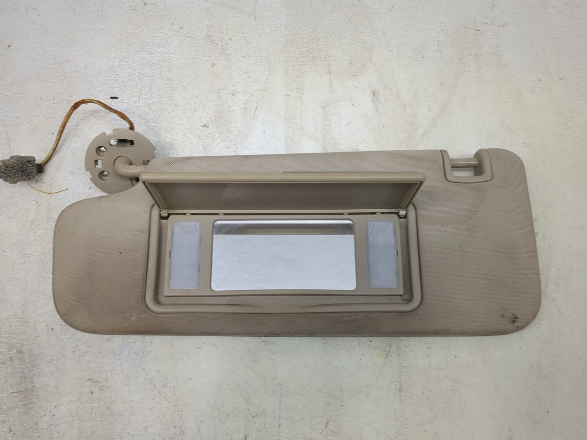 2009 Saturn Aura Sun Visor Shade Replacement Driver Left Mirror Fits OEM Used Auto Parts - Oemusedautoparts1.com