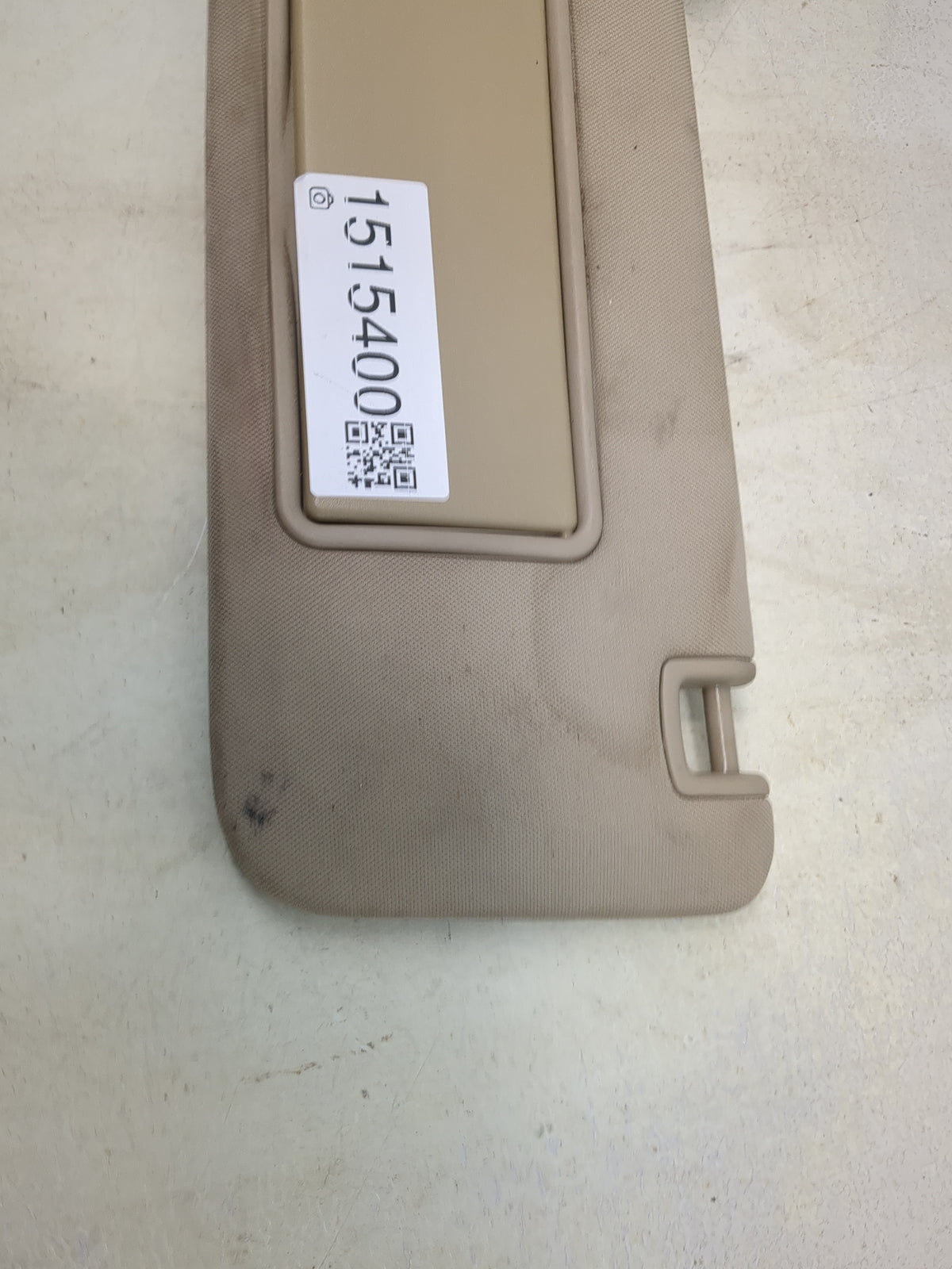 2009 Saturn Aura Sun Visor Shade Replacement Driver Left Mirror Fits OEM Used Auto Parts - Oemusedautoparts1.com