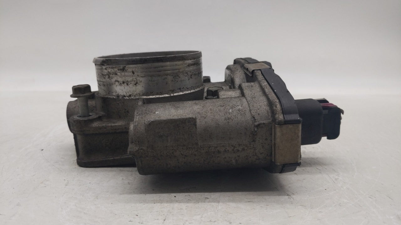 2007-2009 Saturn Aura Throttle Body P/N:668AA 186AA Fits Fits 2007 2008 2009 2010 2011 2012 OEM Used Auto Parts - Oemusedaut
