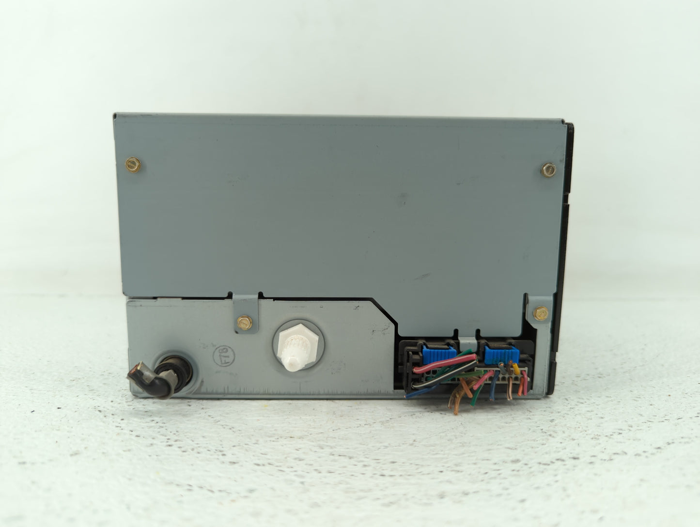 2009 Saturn Aura Radio AM FM Cd Player Receiver Replacement P/N:25833954 Fits OEM Used Auto Parts - Oemusedautoparts1.com