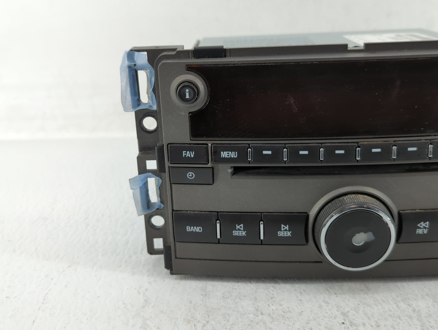 2009 Saturn Aura Radio AM FM Cd Player Receiver Replacement P/N:15948188 25833954 Fits OEM Used Auto Parts - Oemusedautopart