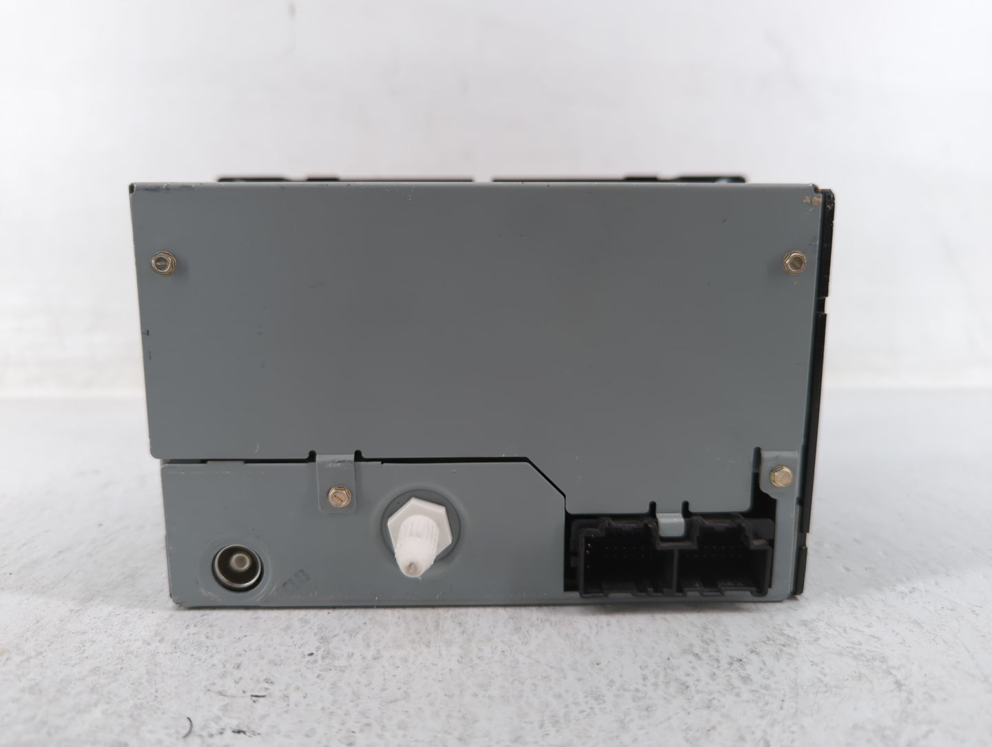 2009 Saturn Aura Radio AM FM Cd Player Receiver Replacement P/N:15948188 25833954 Fits OEM Used Auto Parts - Oemusedautopart