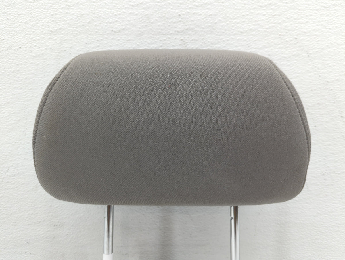 2009 Saturn Aura Headrest Head Rest Rear Center Seat Grey 502556 - Oemusedautoparts1.com