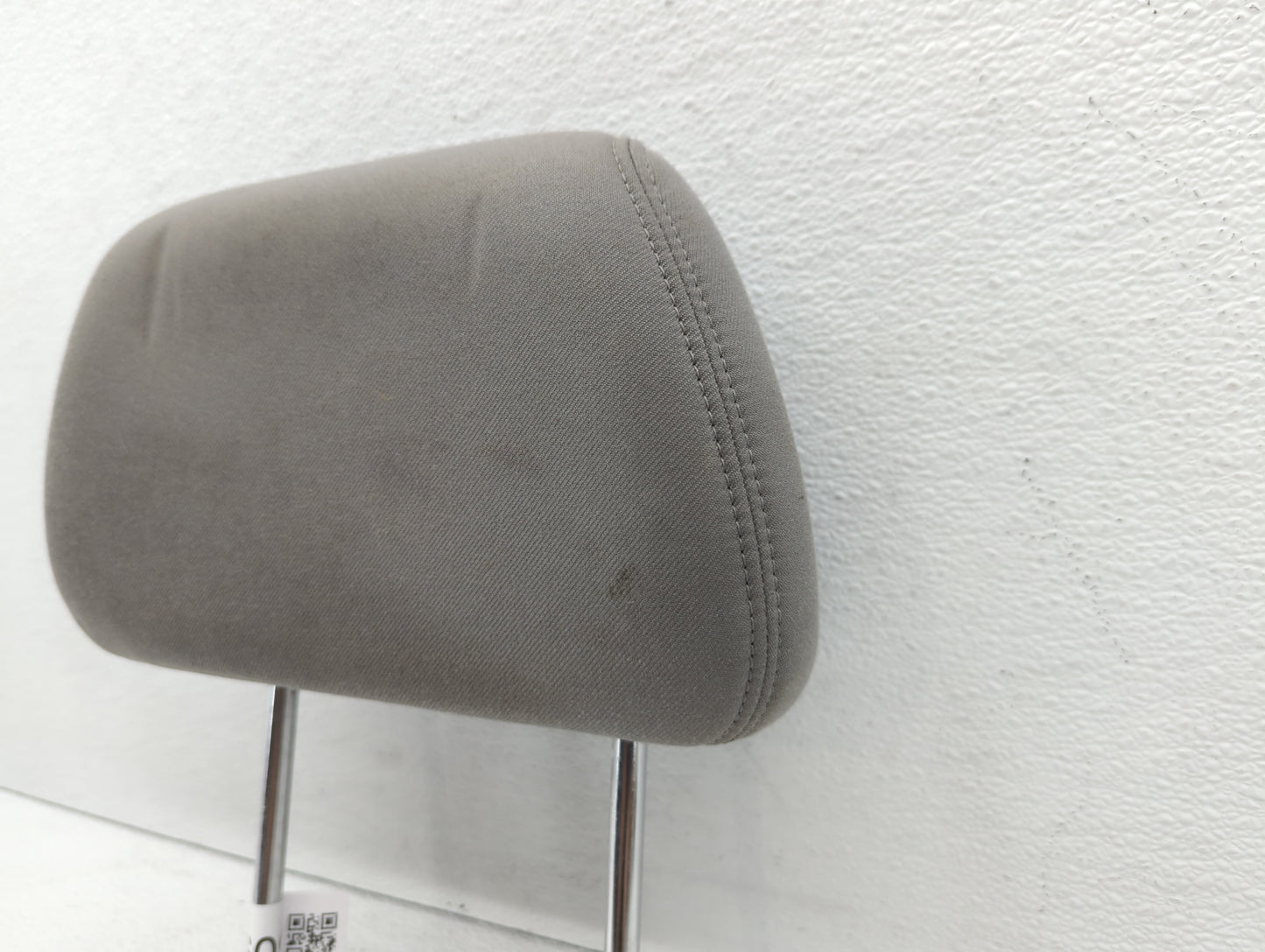 2008-2009 Saturn Aura Headrest Head Rest Front Driver Passenger Seat Grey - Oemusedautoparts1.com