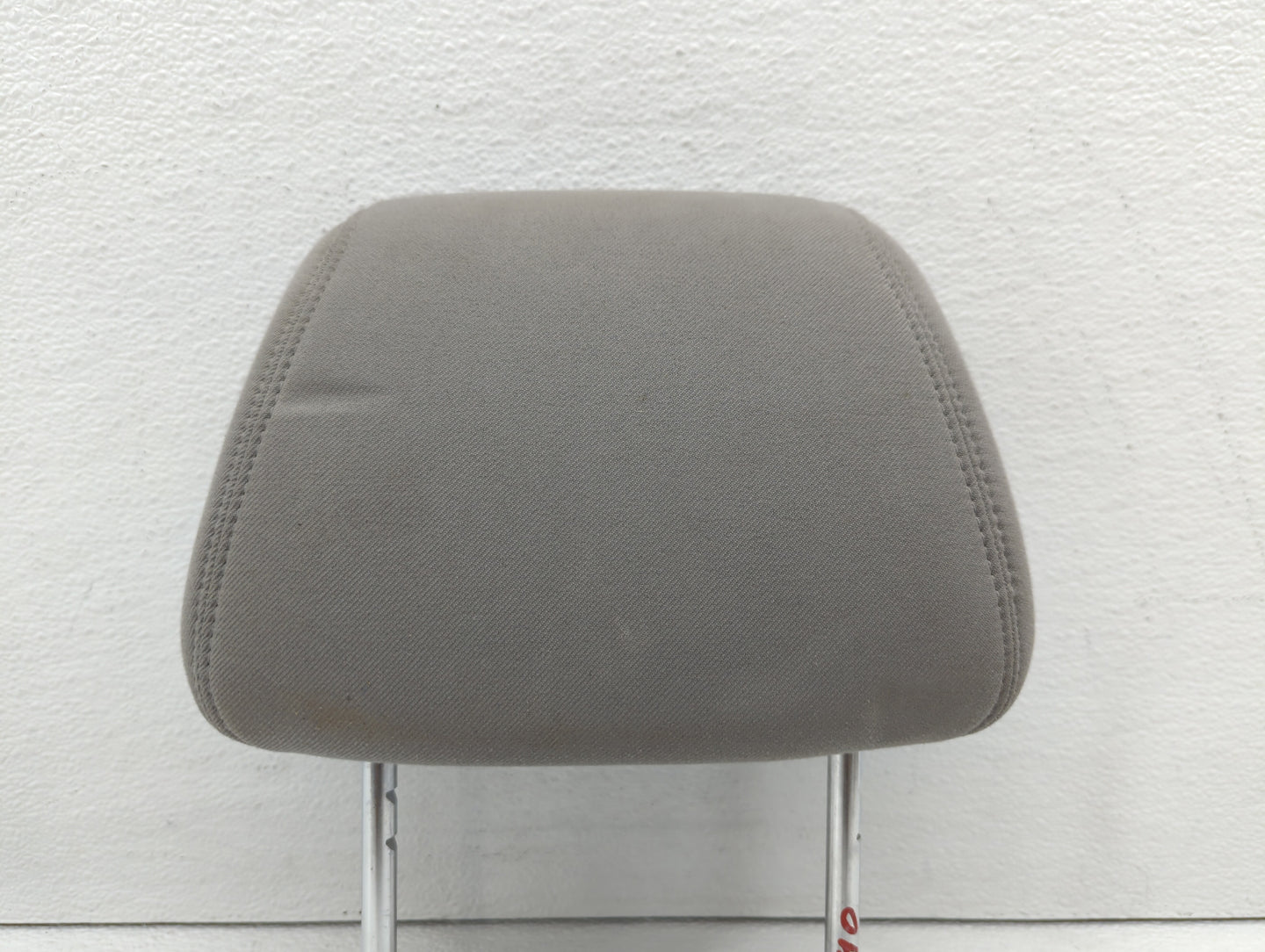 2008-2009 Saturn Aura Headrest Head Rest Front Driver Passenger Seat Grey - Oemusedautoparts1.com