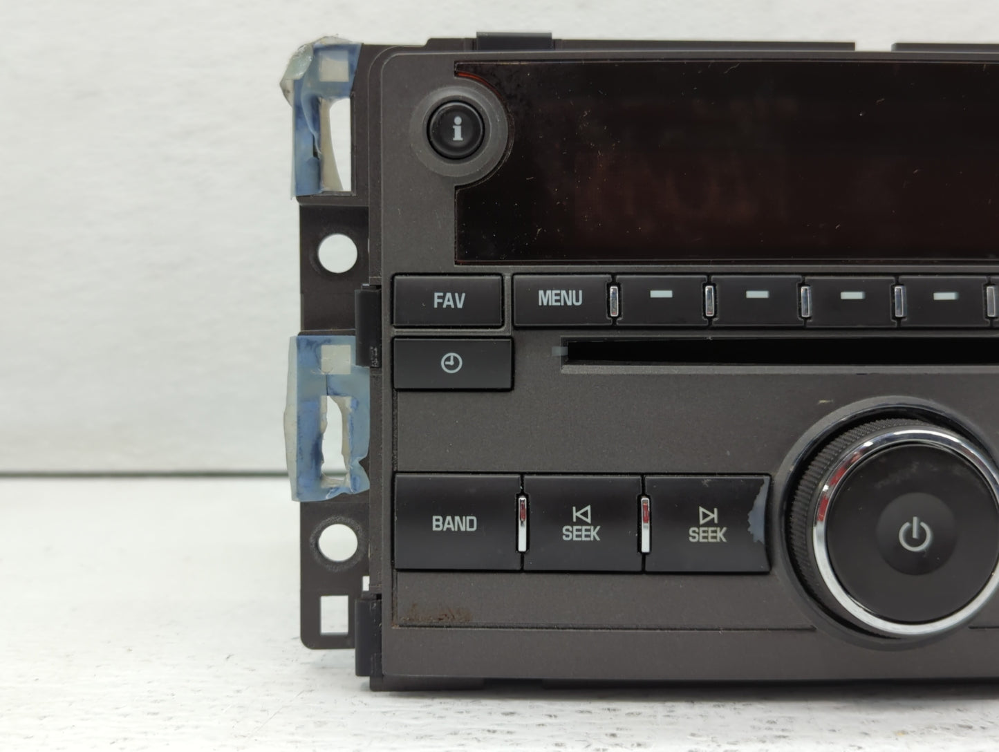 2009 Saturn Aura Radio AM FM Cd Player Receiver Replacement P/N:15948188 25833954 Fits OEM Used Auto Parts - Oemusedautopart