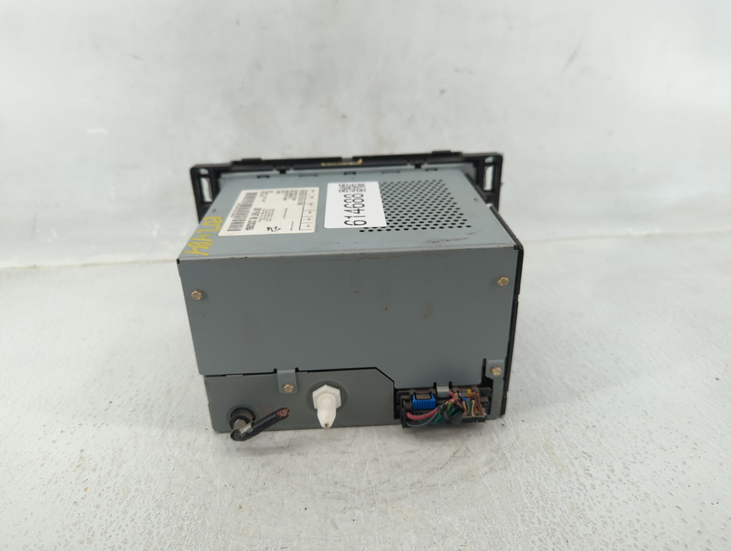 2009-2009 Saturn Aura Am Fm Cd Player Radio Receiver - Oemusedautoparts1.com