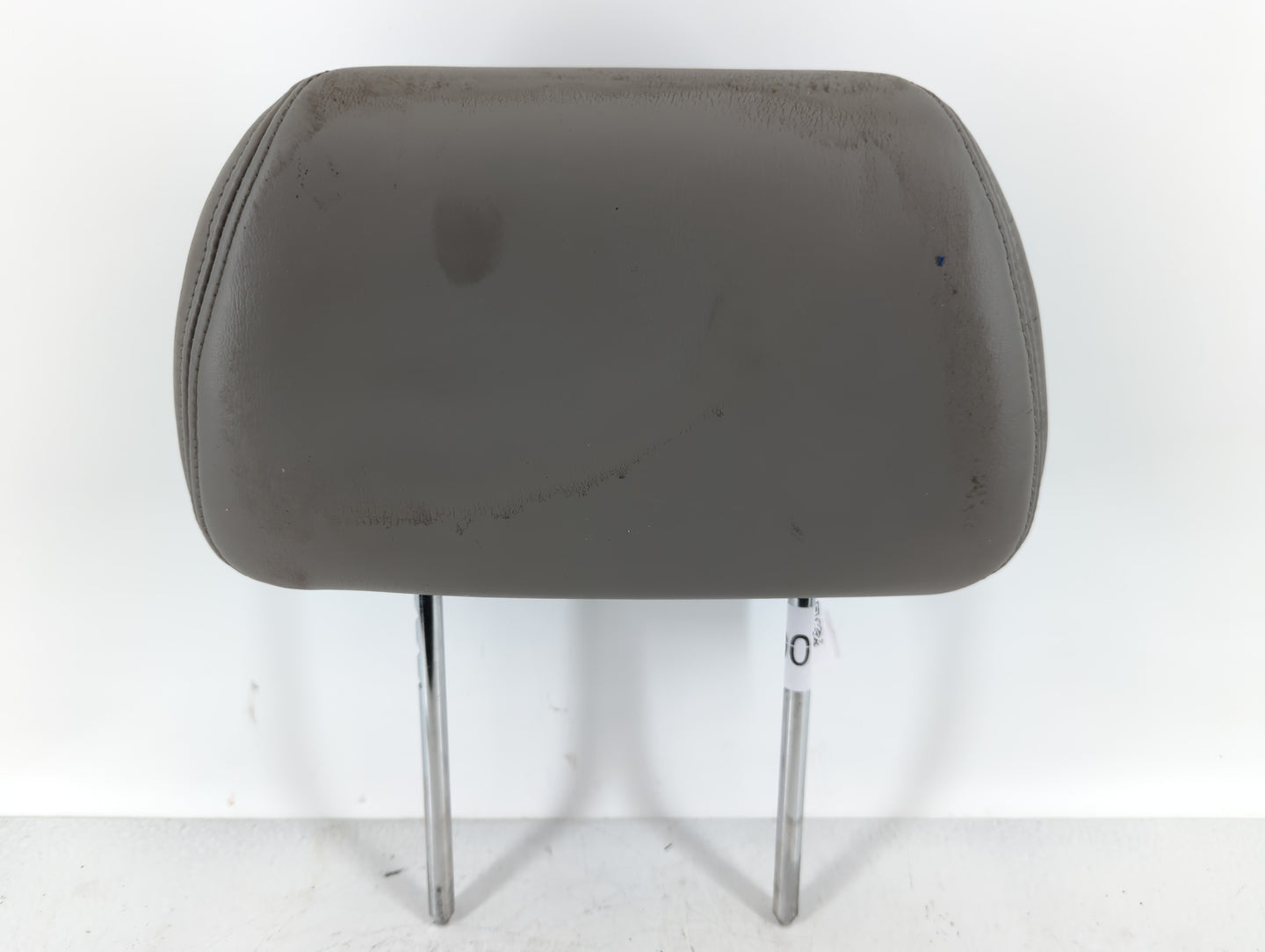 2009 Saturn Aura Headrest Head Rest Front Driver Passenger Seat Dark Gray - Oemusedautoparts1.com