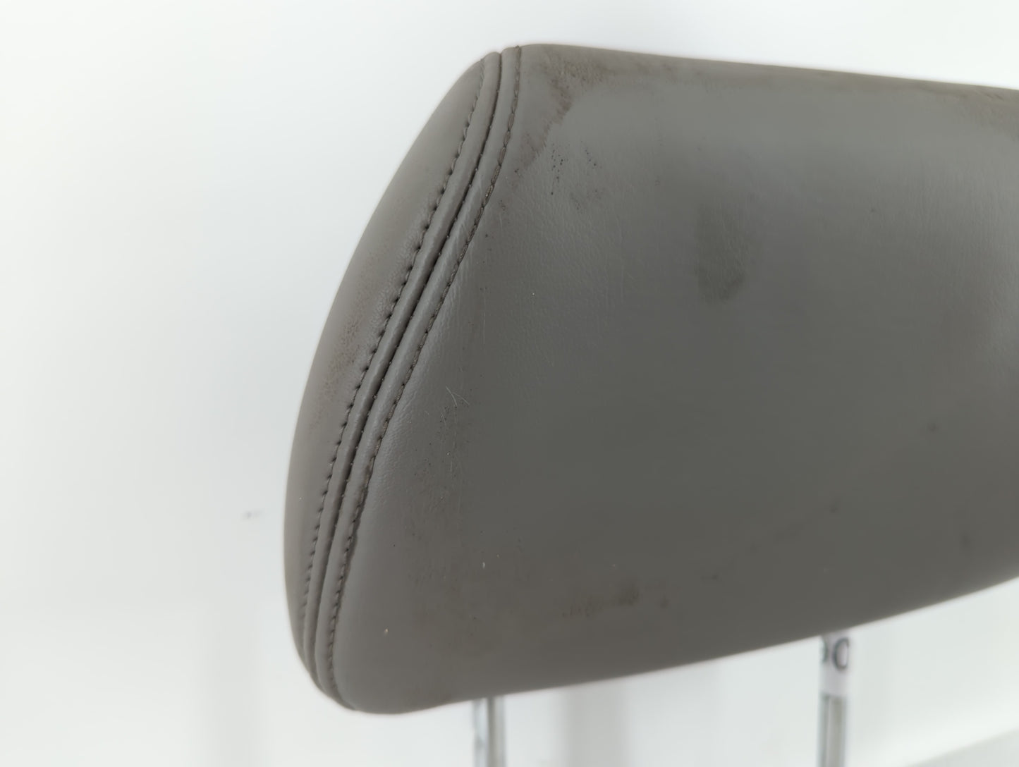 2009 Saturn Aura Headrest Head Rest Front Driver Passenger Seat Dark Gray - Oemusedautoparts1.com