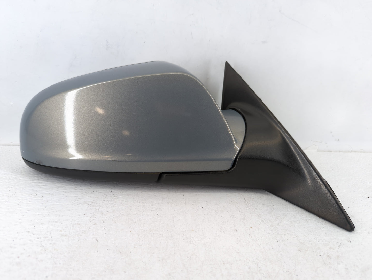 2009 Saturn Aura Passenger Side View Mirror - Right Door Mirror OEM Used - Oemusedautoparts1.com