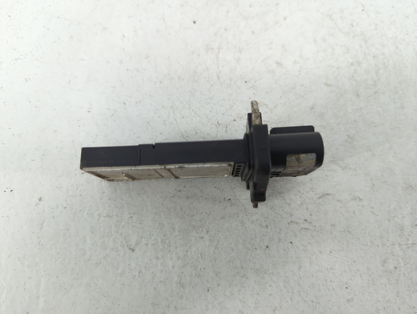 2007-2009 Saturn Aura Mass Air Flow Meter Maf - Oemusedautoparts1.com