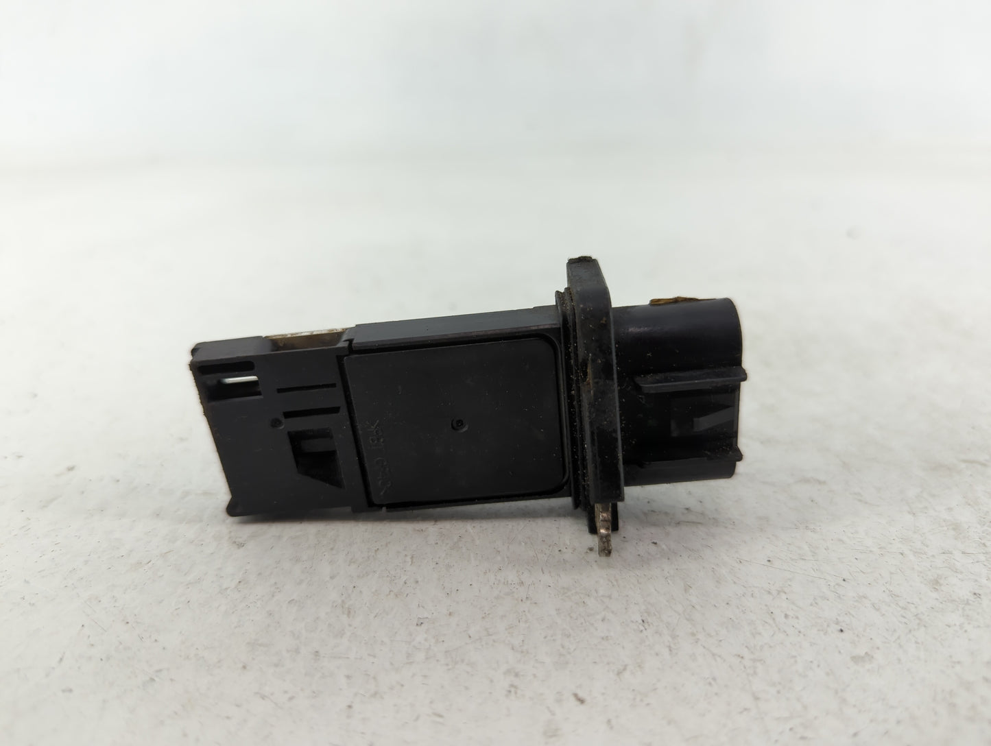 2007-2009 Saturn Aura Mass Air Flow Meter Maf - Oemusedautoparts1.com