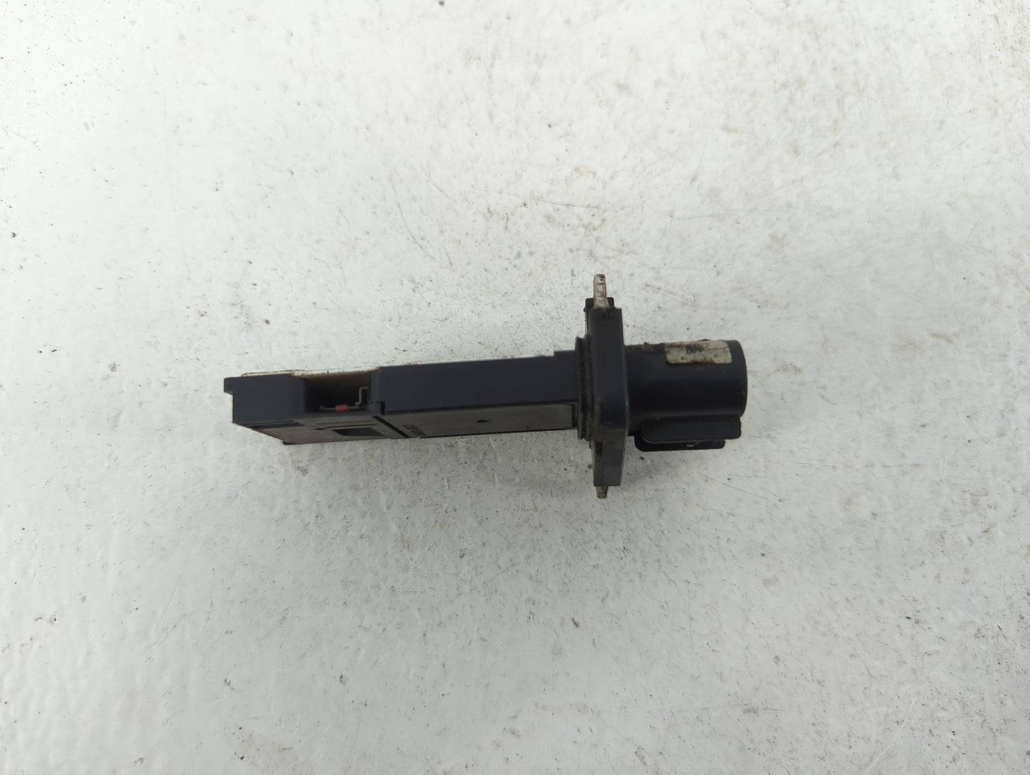 2007-2009 Saturn Aura Mass Air Flow Meter Maf - Oemusedautoparts1.com