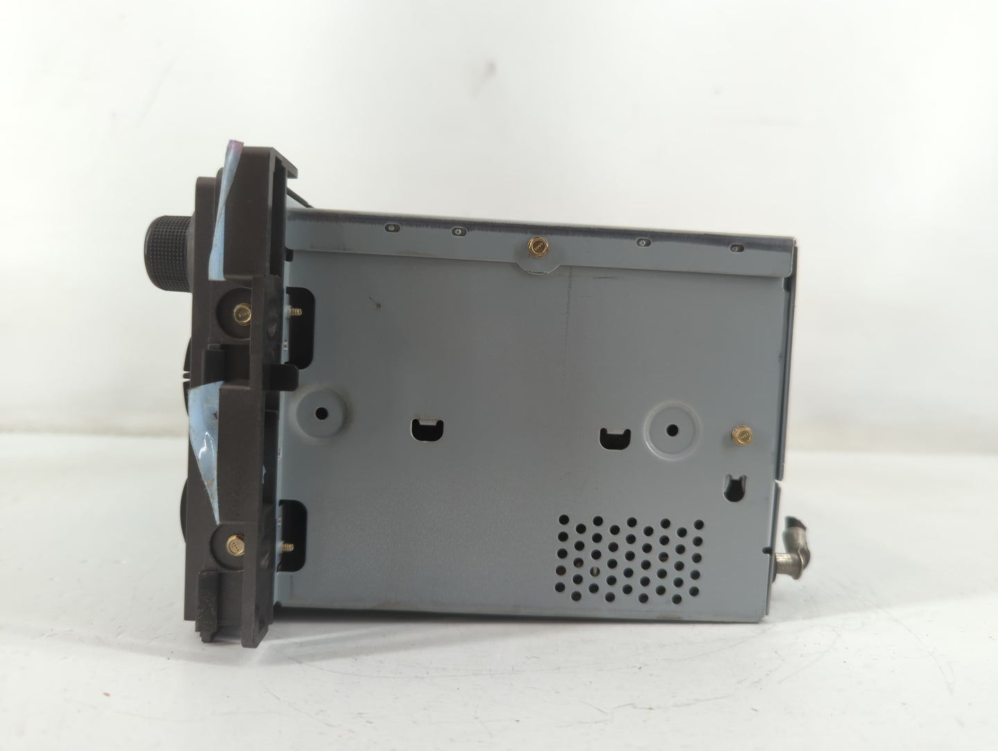 2009-2009 Saturn Aura Am Fm Cd Player Radio Receiver - Oemusedautoparts1.com