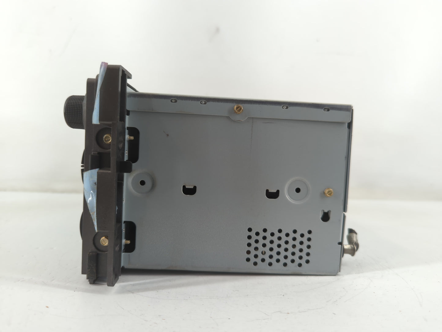 2009-2009 Saturn Aura Am Fm Cd Player Radio Receiver - Oemusedautoparts1.com