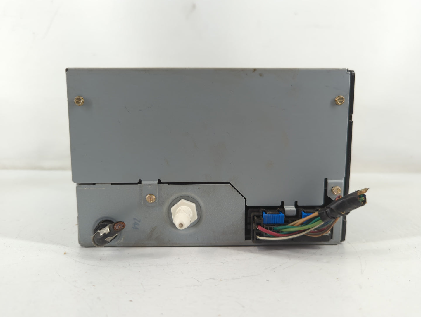 2009-2009 Saturn Aura Am Fm Cd Player Radio Receiver - Oemusedautoparts1.com