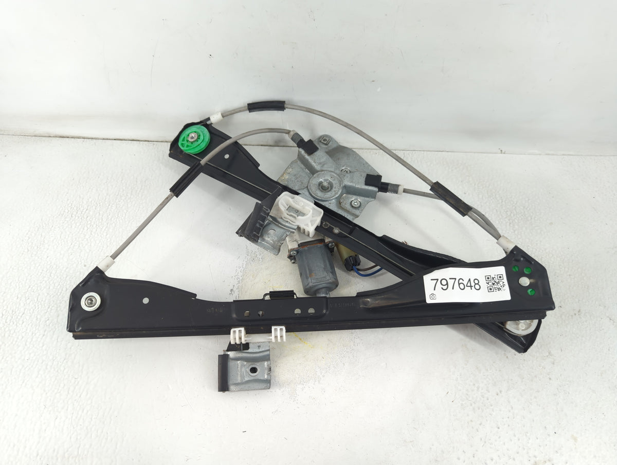 2007-2009 Saturn Aura Used Window Regulator Passenger Front 797648 - Oemusedautoparts1.com
