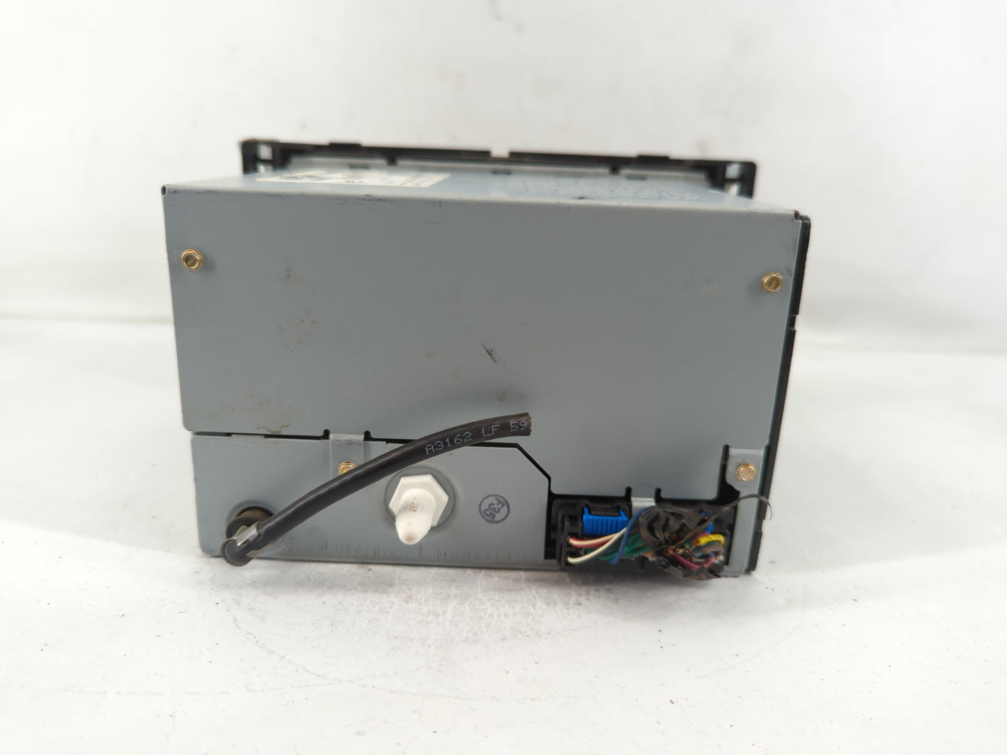 2009 Saturn Aura Radio AM FM Cd Player Receiver Replacement P/N:25833954 Fits OEM Used Auto Parts - Oemusedautoparts1.com