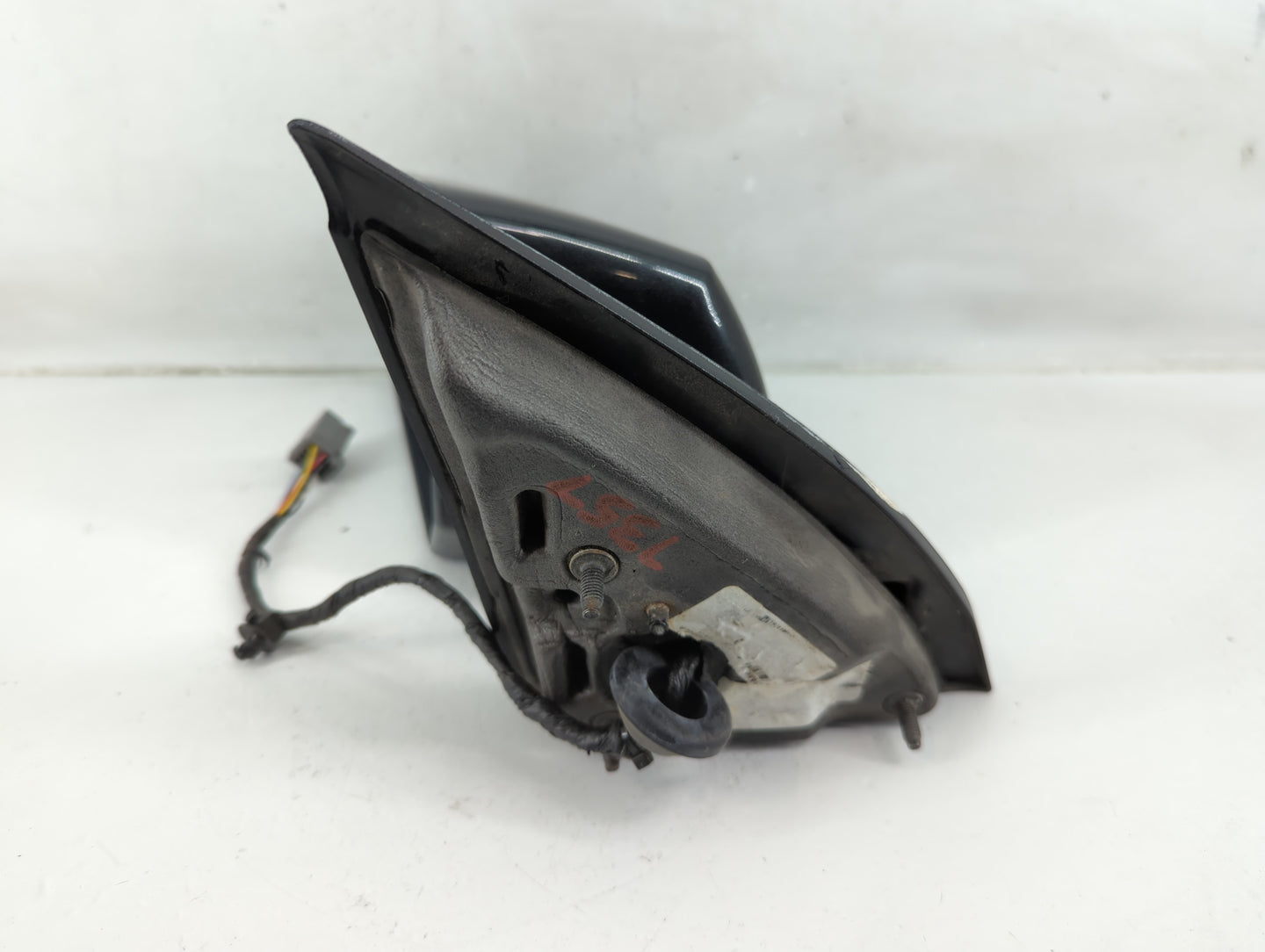 2009 Saturn Outlook Side Mirror Replacement Driver Left View Door Mirror Fits OEM Used Auto Parts - Oemusedautoparts1.com