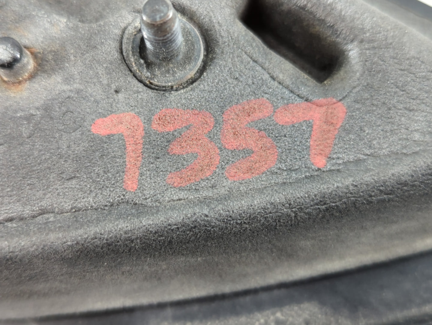 2009 Saturn Outlook Side Mirror Replacement Driver Left View Door Mirror Fits OEM Used Auto Parts - Oemusedautoparts1.com