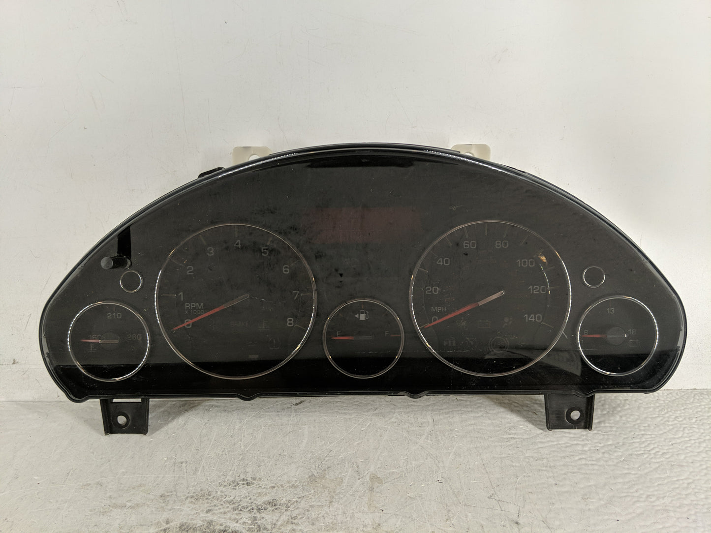 2009 Saturn Outlook Instrument Cluster Speedometer Gauges P/N:1349457 Fits OEM Used Auto Parts - Oemusedautoparts1.com