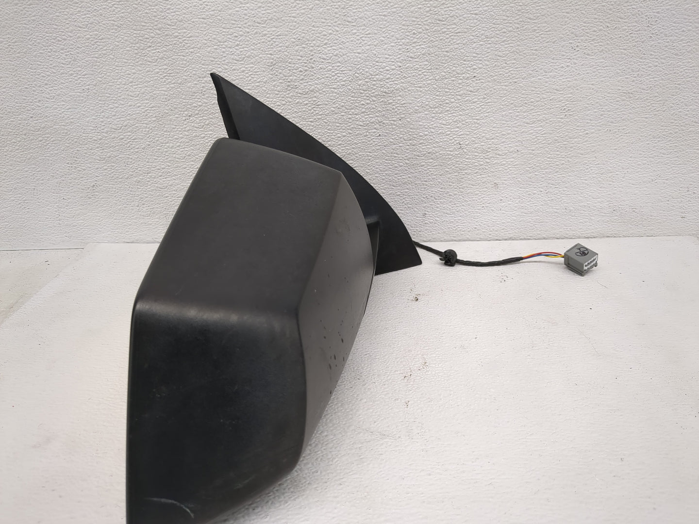 2009 Saturn Outlook Passenger Side View Mirror - Right Door Mirror OEM Used - Oemusedautoparts1.com