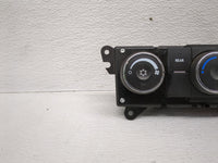 2009 Saturn Outlook Climate Control Module Temperature AC/Heater Replacement P/N:25946289 Fits OEM Used Auto Parts - Oemused