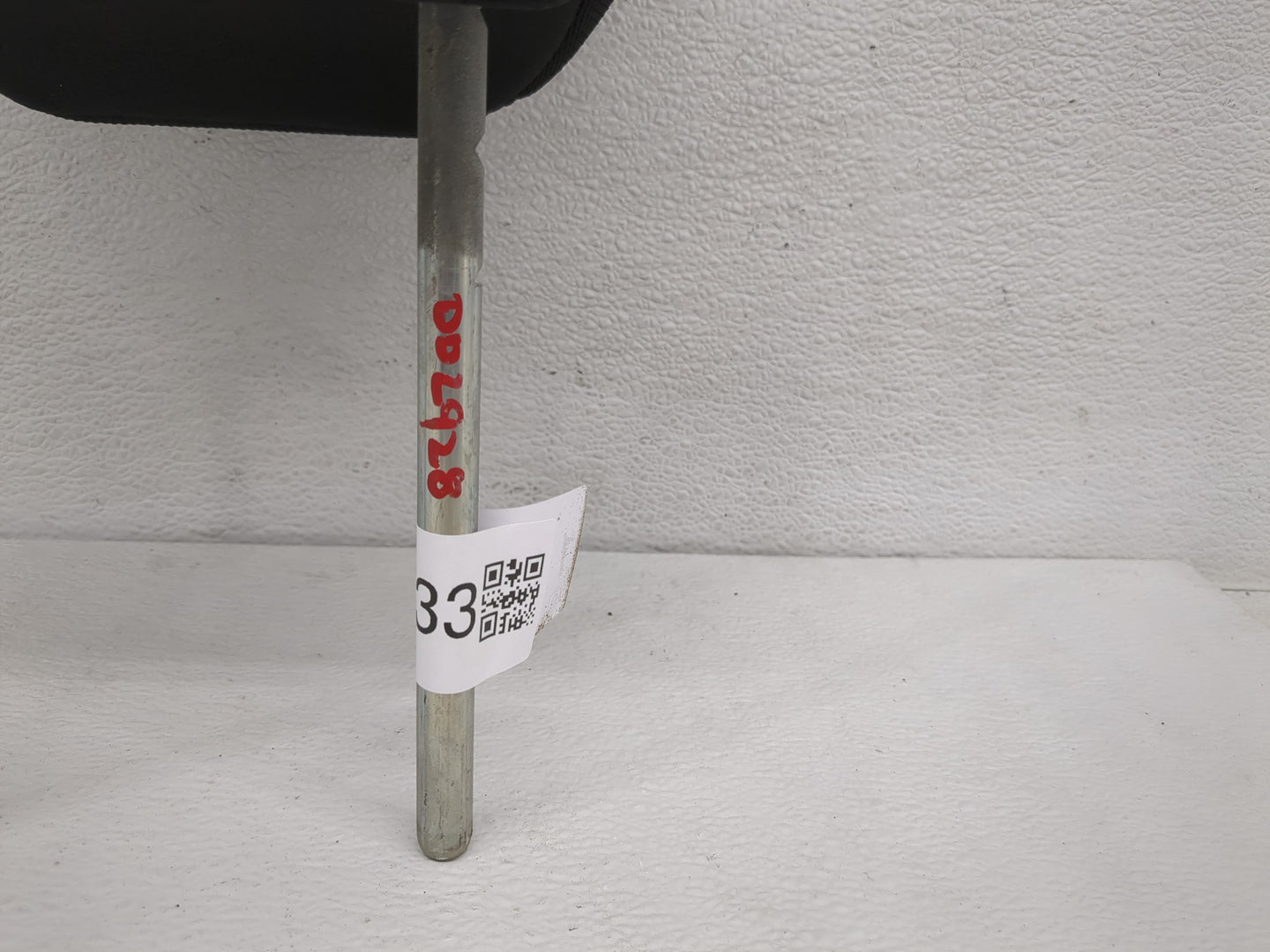 2009 Saturn Outlook Headrest Head Rest Front Driver Passenger Seat Fits OEM Used Auto Parts - Oemusedautoparts1.com