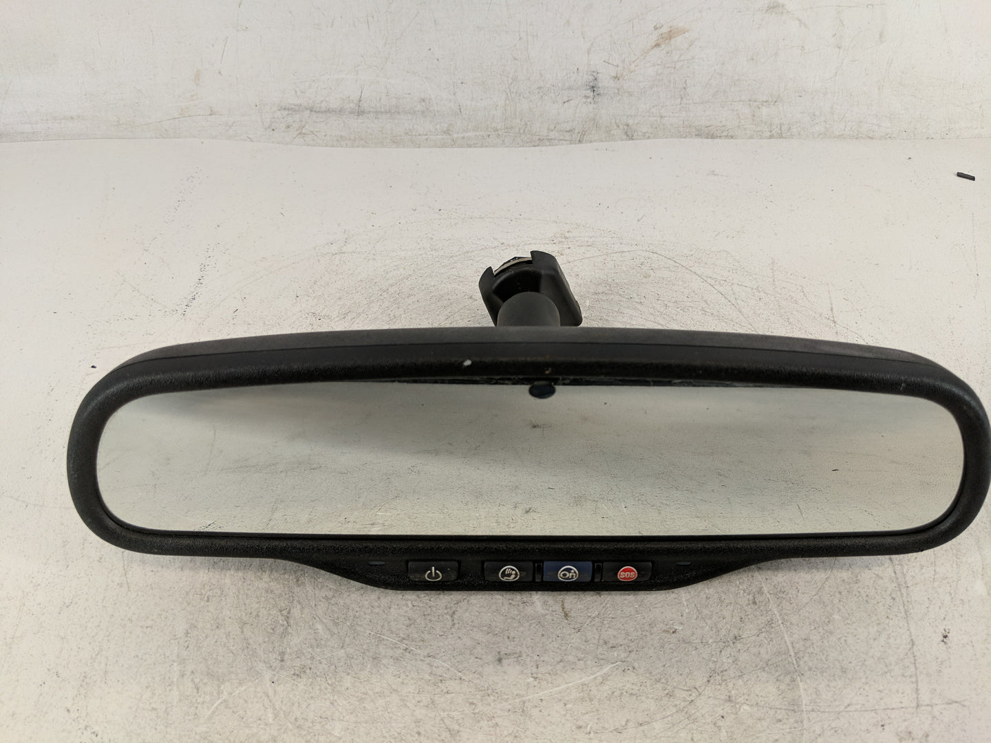 2009 Saturn Outlook Interior Rear View Mirror Replacement OEM Fits OEM Used Auto Parts - Oemusedautoparts1.com