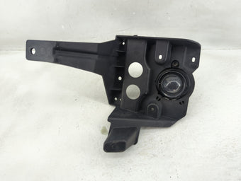 compare product 2009 Saturn Outlook Driver Left Oem Fog Light Lamp