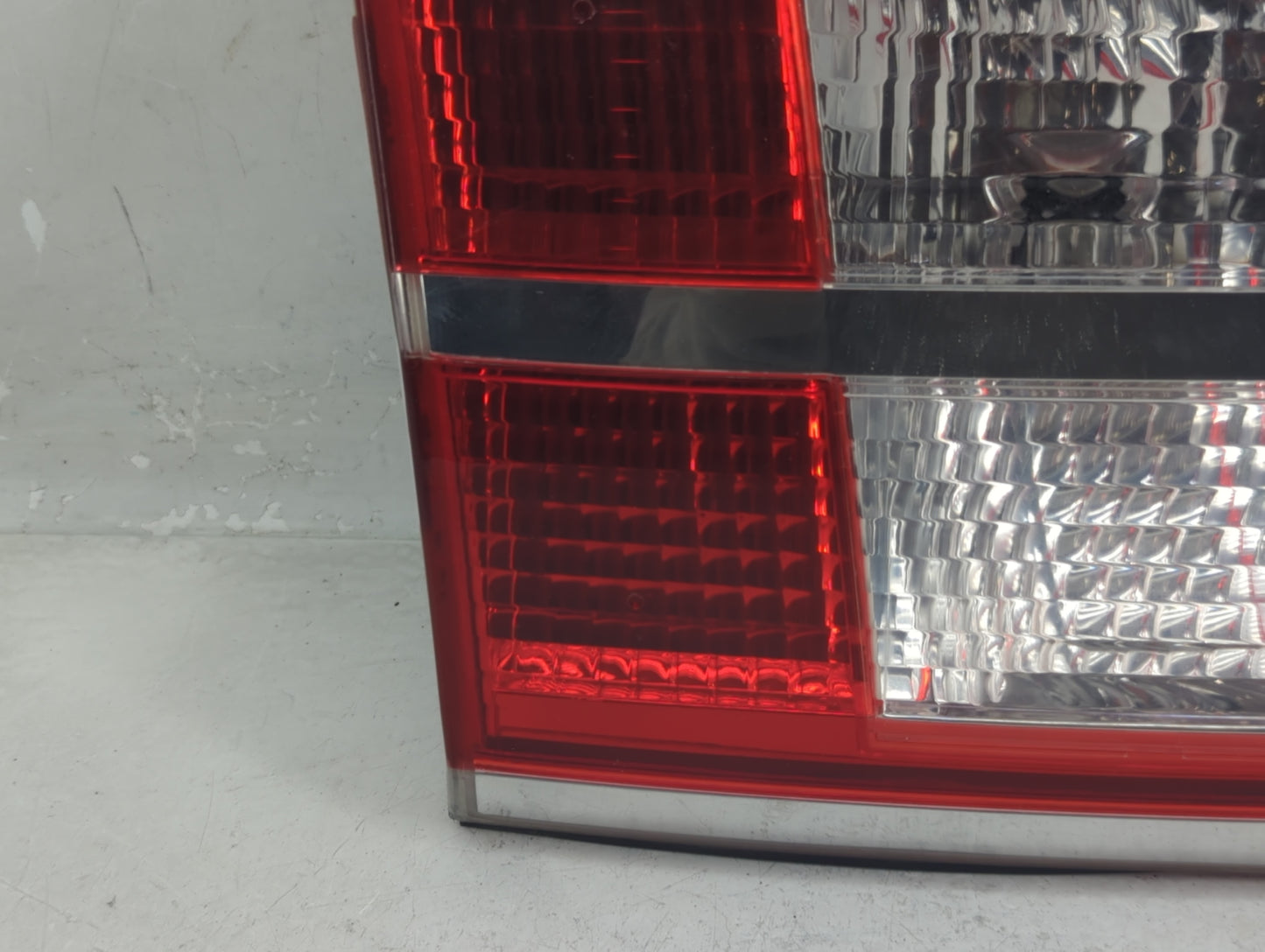 2009 Saturn Outlook Tail Light Assembly Driver Left OEM P/N:15114446 Fits OEM Used Auto Parts - Oemusedautoparts1.com