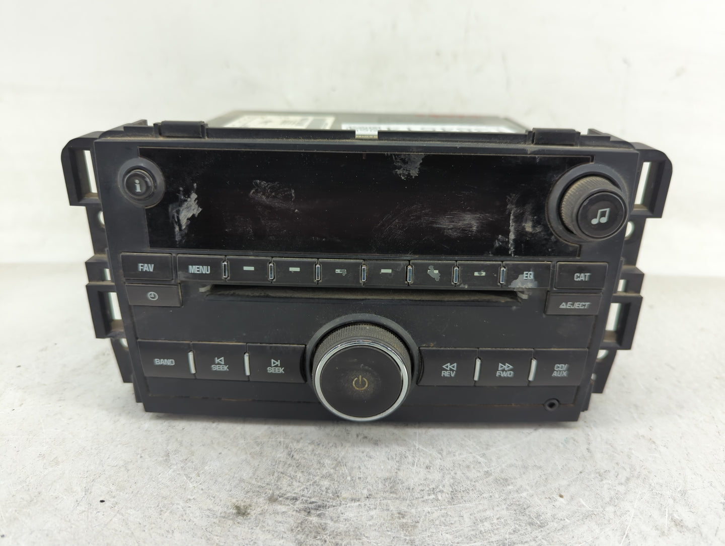 2009 Saturn Outlook Radio AM FM Cd Player Receiver Replacement P/N:25974804 Fits OEM Used Auto Parts - Oemusedautoparts1.com