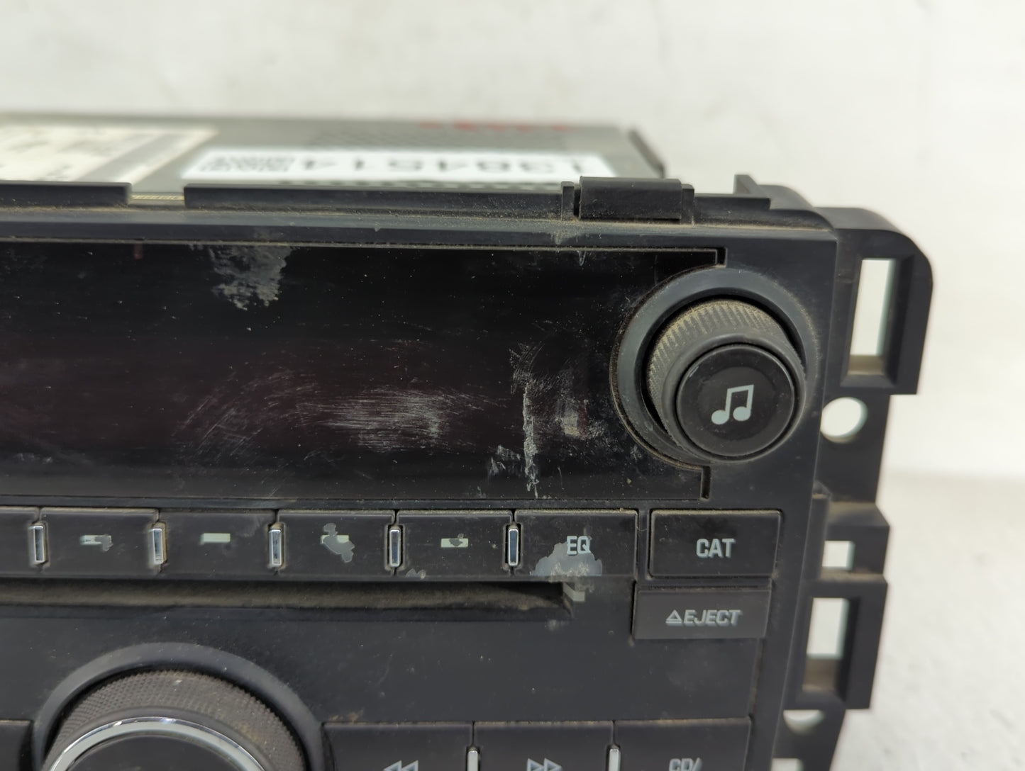 2009 Saturn Outlook Radio AM FM Cd Player Receiver Replacement P/N:25974804 Fits OEM Used Auto Parts - Oemusedautoparts1.com