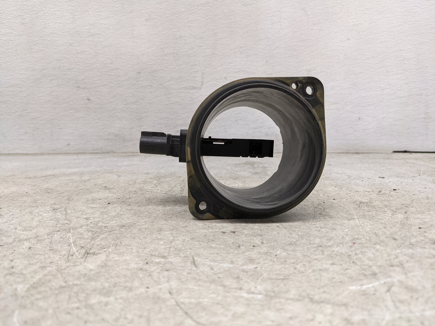 Saturn Outlook Mass Air Flow Meter Maf 1486019 - Oemusedautoparts1.com