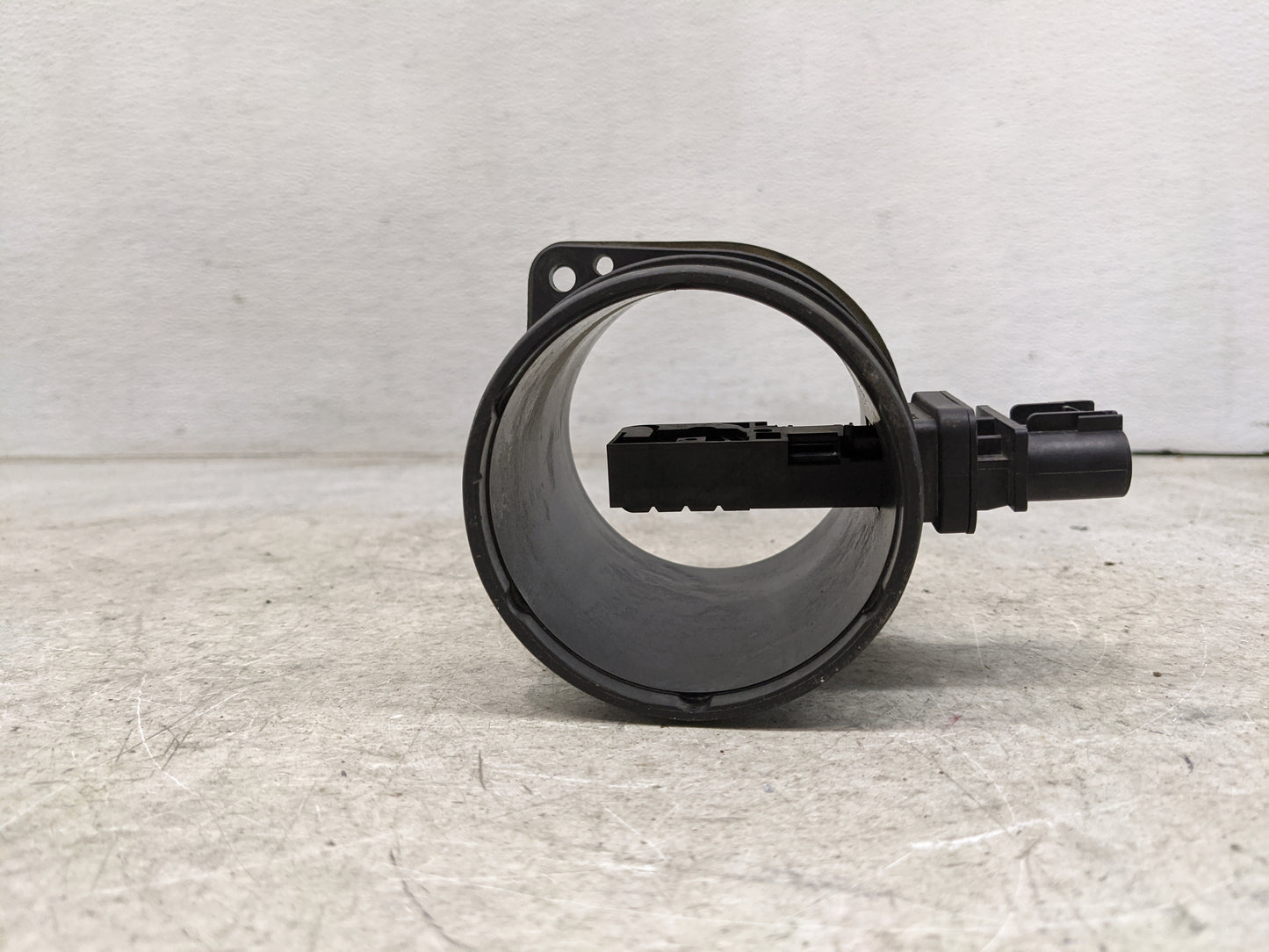 Saturn Outlook Mass Air Flow Meter Maf 1486019 - Oemusedautoparts1.com