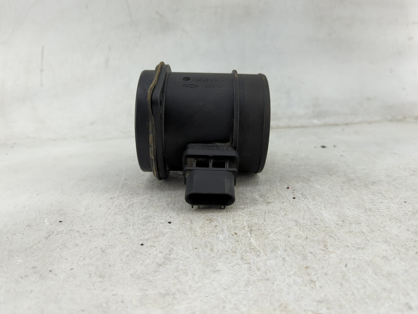 Saturn Outlook Mass Air Flow Meter Maf 1488316 - Oemusedautoparts1.com